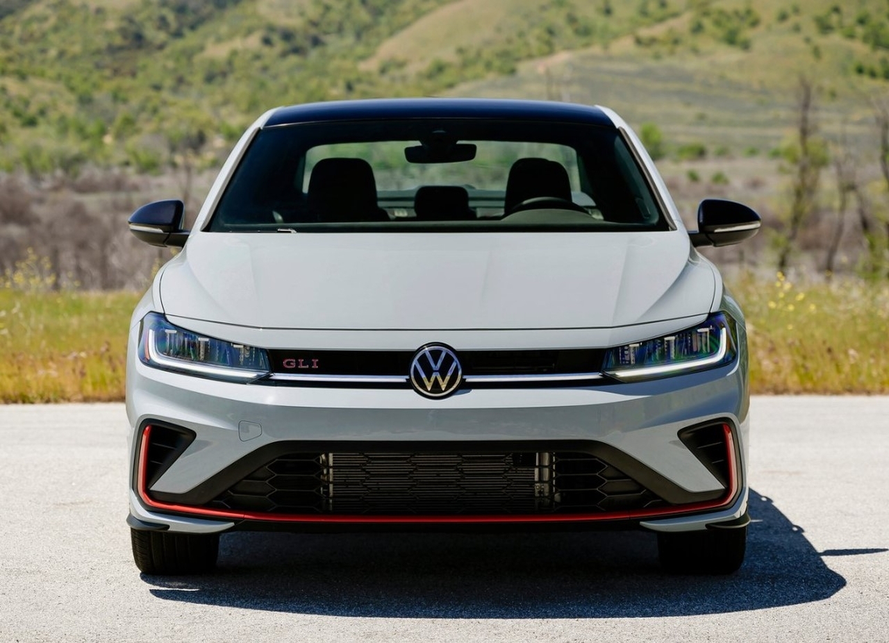 Volkswagen Jetta - Foto 4