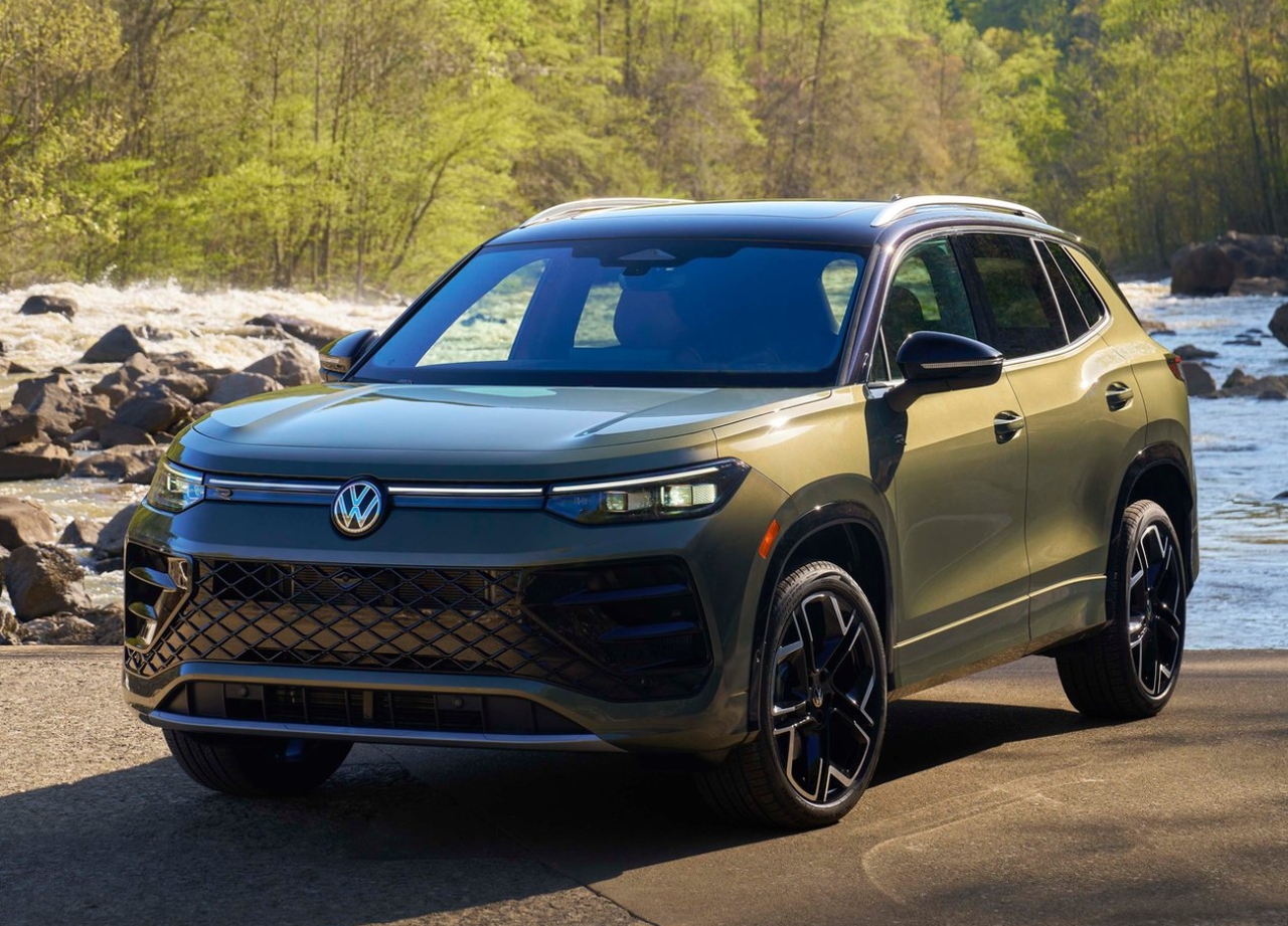 Volkswagen Tiguan - Foto 1