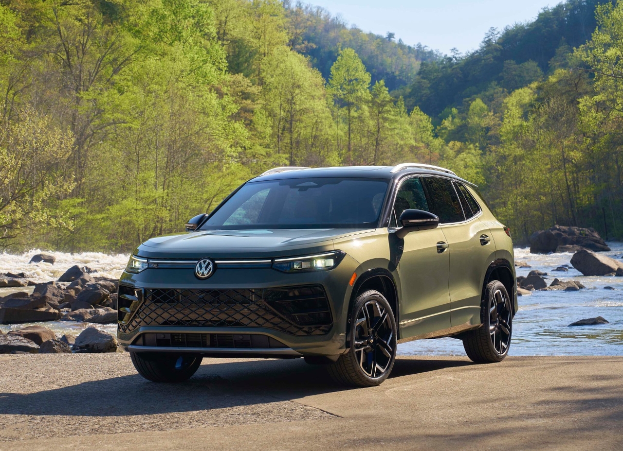 Volkswagen Tiguan - Foto 2